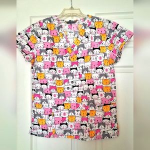 💥SALE💥Bannock Court, NWOT, Woman's SCRUB Top